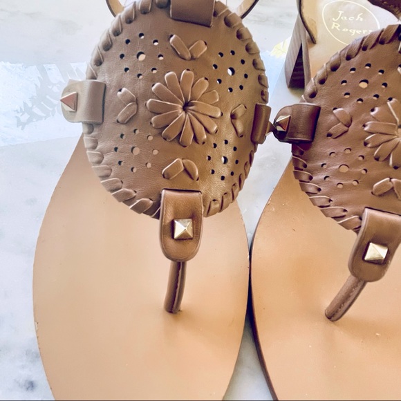 JACK ROGERS TAN BLOCK HEEL SANDSL SIZE 9 - Picture 2 of 6